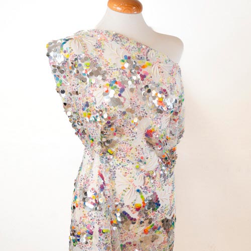 tela-tul-bordado-colorines tela de tul bordado con alegres colorines y lentejuelas