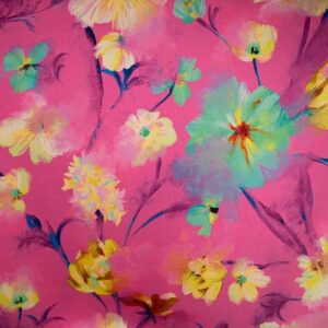 tela satinada con estampado floral y fondo rosa
