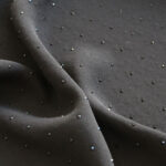 Tela Blusera negra con brillante negro - Imagen 4