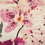 Tela Satinada Estampado Flores tonos rosas y lilas - Imagen 2