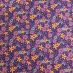 Tela de Algodón Estampado Floral Multicolor sobre Fondo Lila