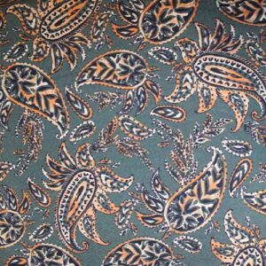 Tela de punto de invierno con estampado cachemir verde esmeralda