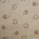 Tela de doble gasa con erizos Poppy Fabrics Europe – Algodón 100% ideal para bebé