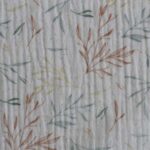 Tela de doble gasa estampada con ramilletes en tonos verde, teja y amarillo – Algodón 100% ideal bebé - Imagen 2