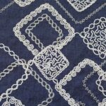 Tela vaquera bordada con rombos grandes – Ideal para pantalones, conjuntos y vestidos de tendencia - Imagen 2