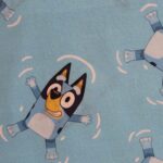 Tela algodón estampado BLUEY - Imagen 2