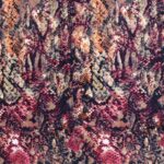 Tela PUNTO ANIMAL PRINT SERPIENTE tonos tierra y burdeos - Imagen 4